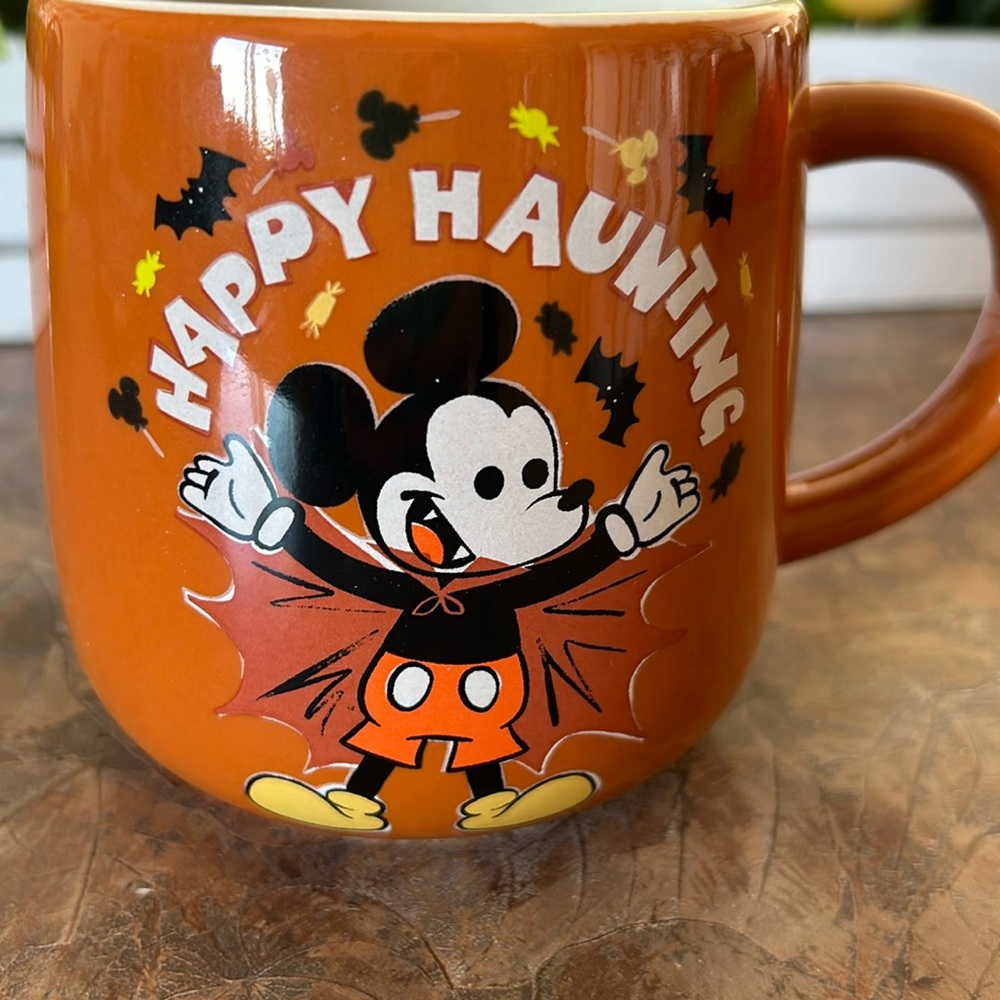 Disney Mickey Mouse Happy Haunting mug